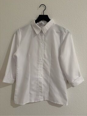 Women’s Classic White Button-Up Shirt - Size Small